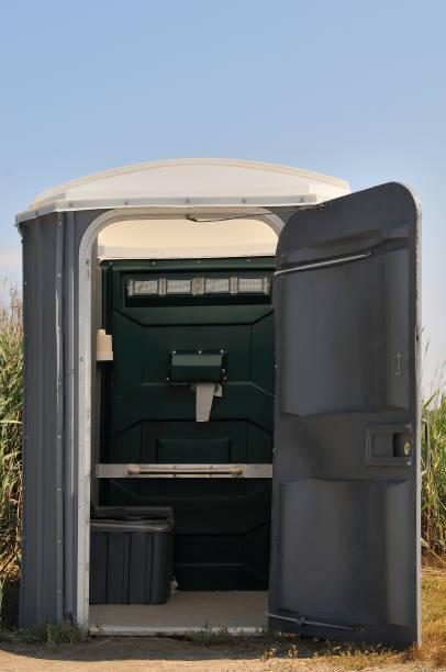 Portable Toilet Options We Offer in Hart, MI